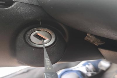 Extracción de llaves partidas en Lanús